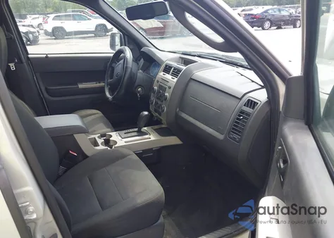 2009 Ford Escape Xlt from USA, damaged, VIN 1FMCU93799KC57136